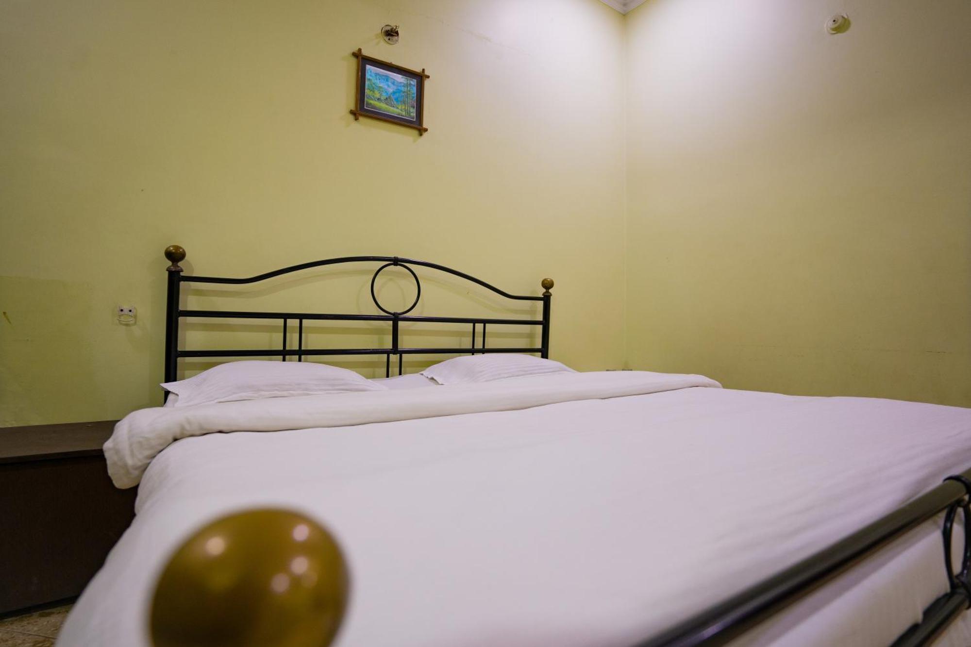 Hotel Girdhar Mahal Indore Ngoại thất bức ảnh