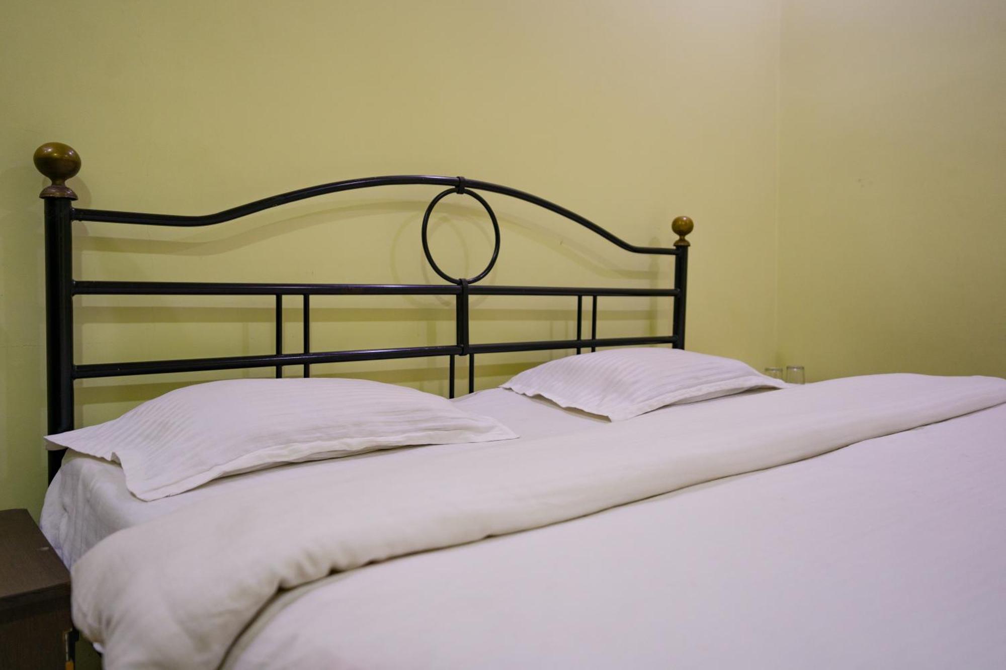 Hotel Girdhar Mahal Indore Ngoại thất bức ảnh