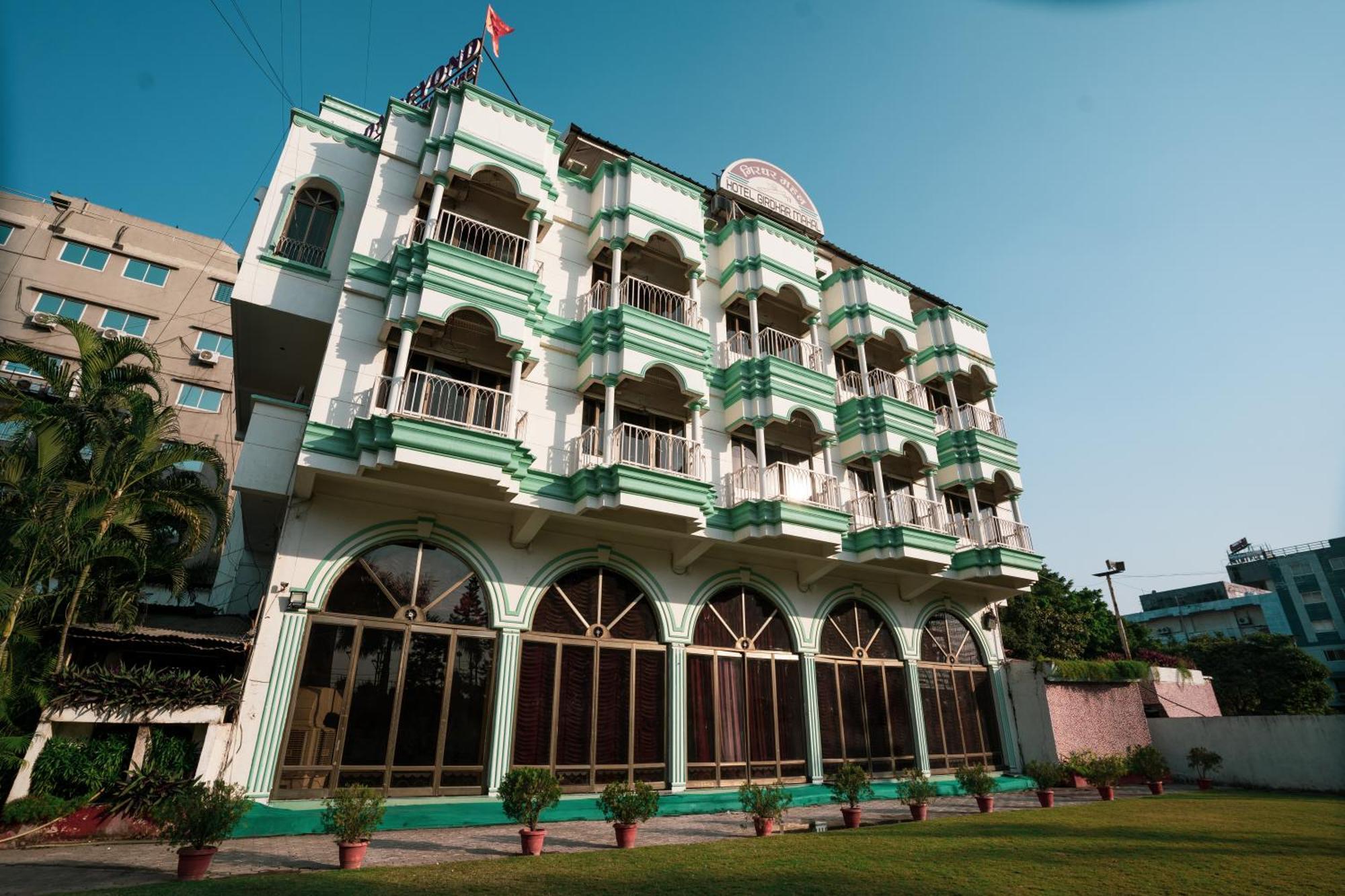 Hotel Girdhar Mahal Indore Ngoại thất bức ảnh